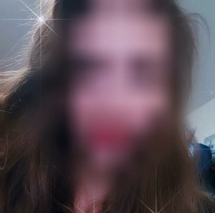 Isla, 29
