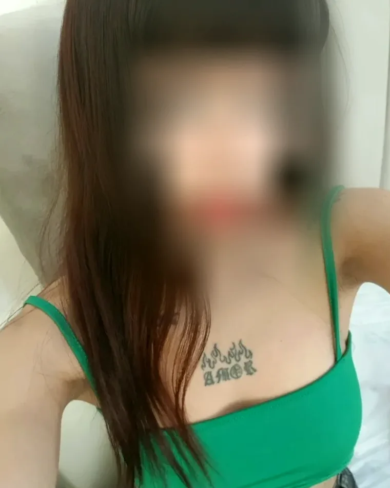 Mariam, 32