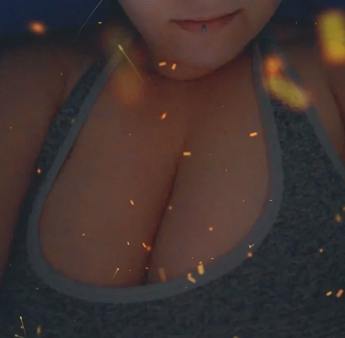 Samantha, 30