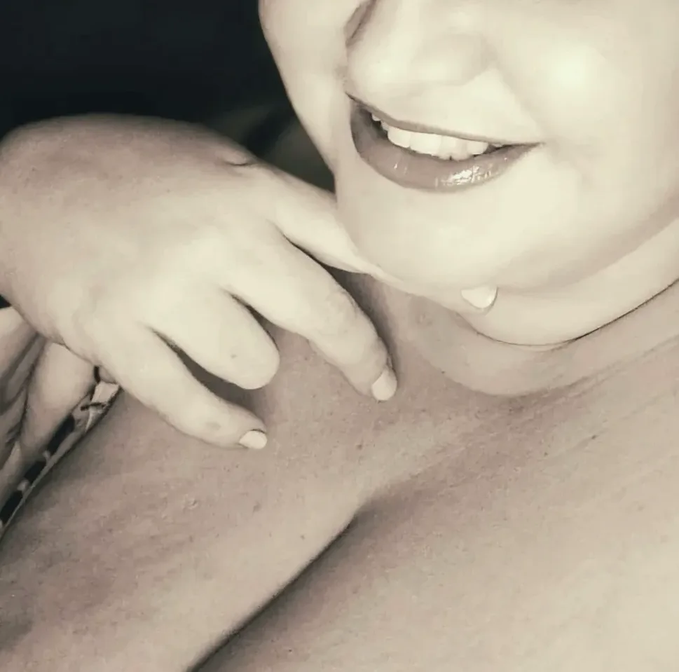 Sofia, 37