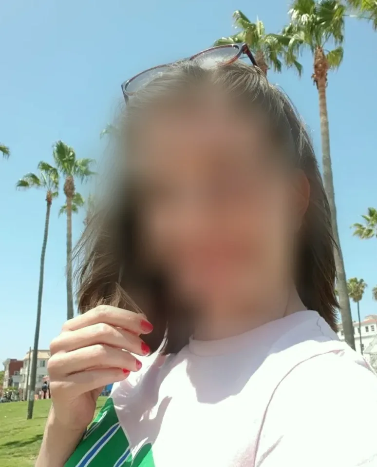 Sophie, 31