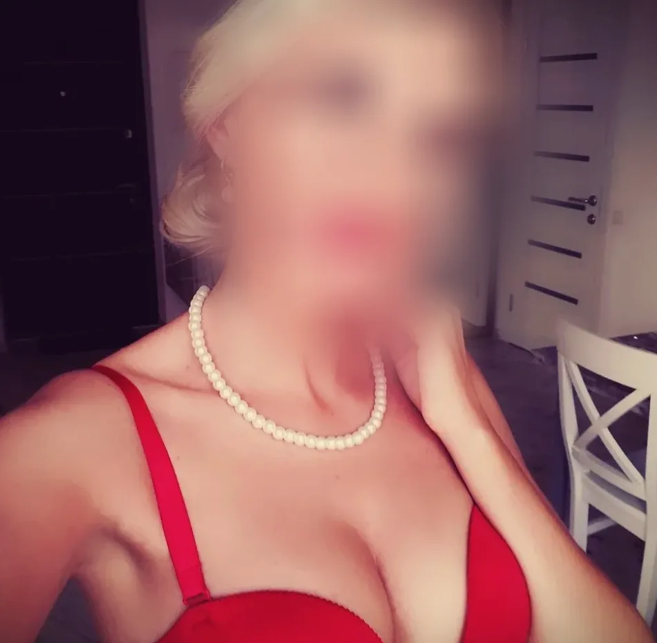 Tiana, 36